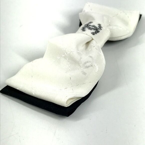 Chanel Barrette CC Logo Ribbon Silk White Hair Accessory Hair Clip main image 5